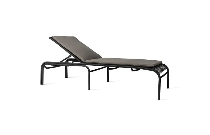 loop sunlounger black cushion