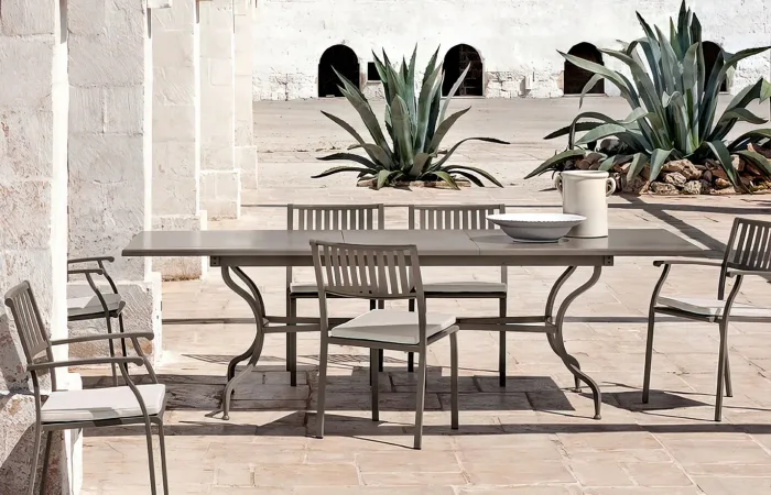 Elisir Extendable Rectangular Dining Table with Elisir Dining Chair