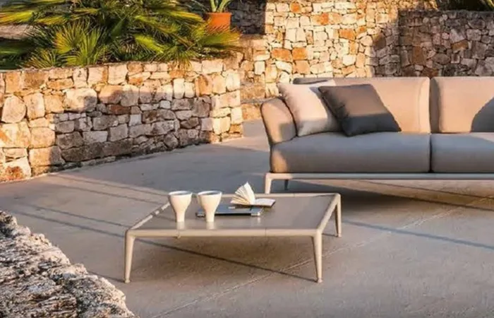 Joint square table