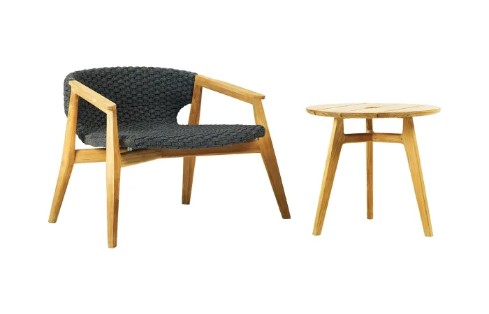 Knit Coffee Table Round with Knit Lounge Armchair