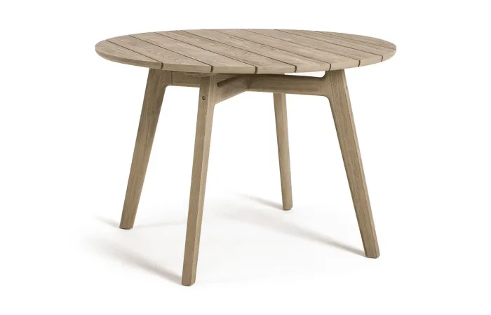 Knit round dining table 1
