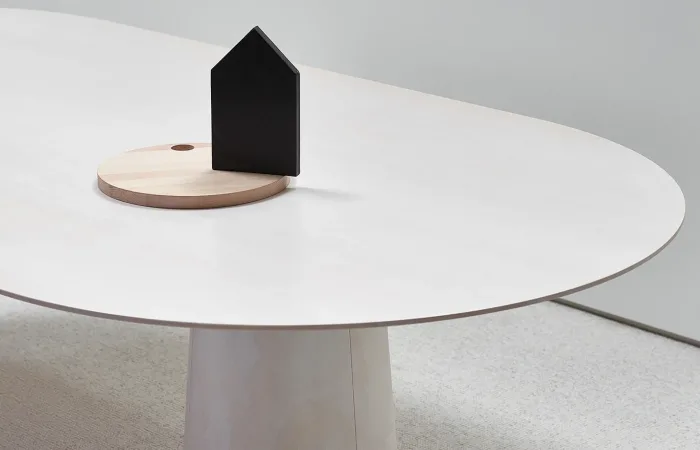 POV Dining table 464 3