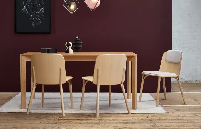 Split chair with seat and back upholstery ls5