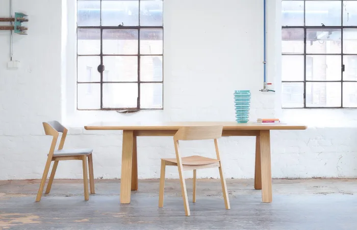 Stelvio dining table ls1