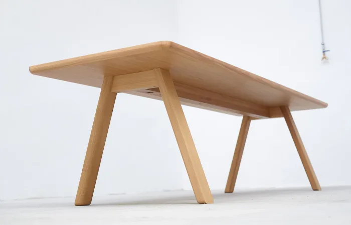 Stelvio dining table ls3