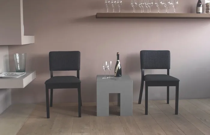 Treviso chair with upholstery ls6