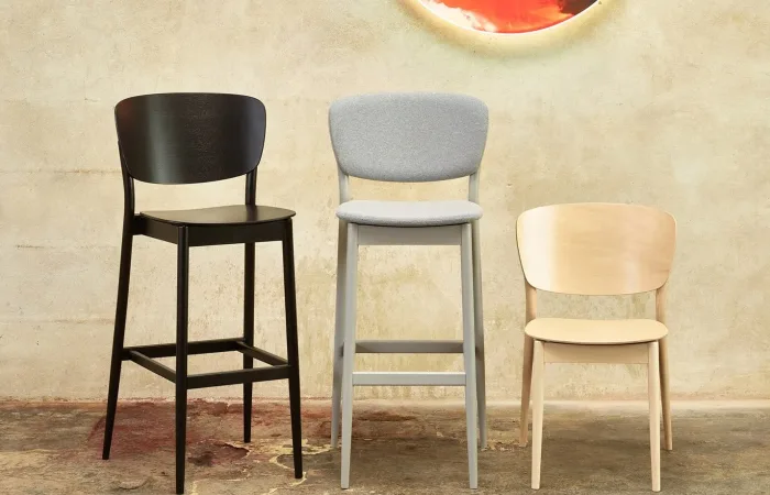 Valencia Barstool beech wood ls1